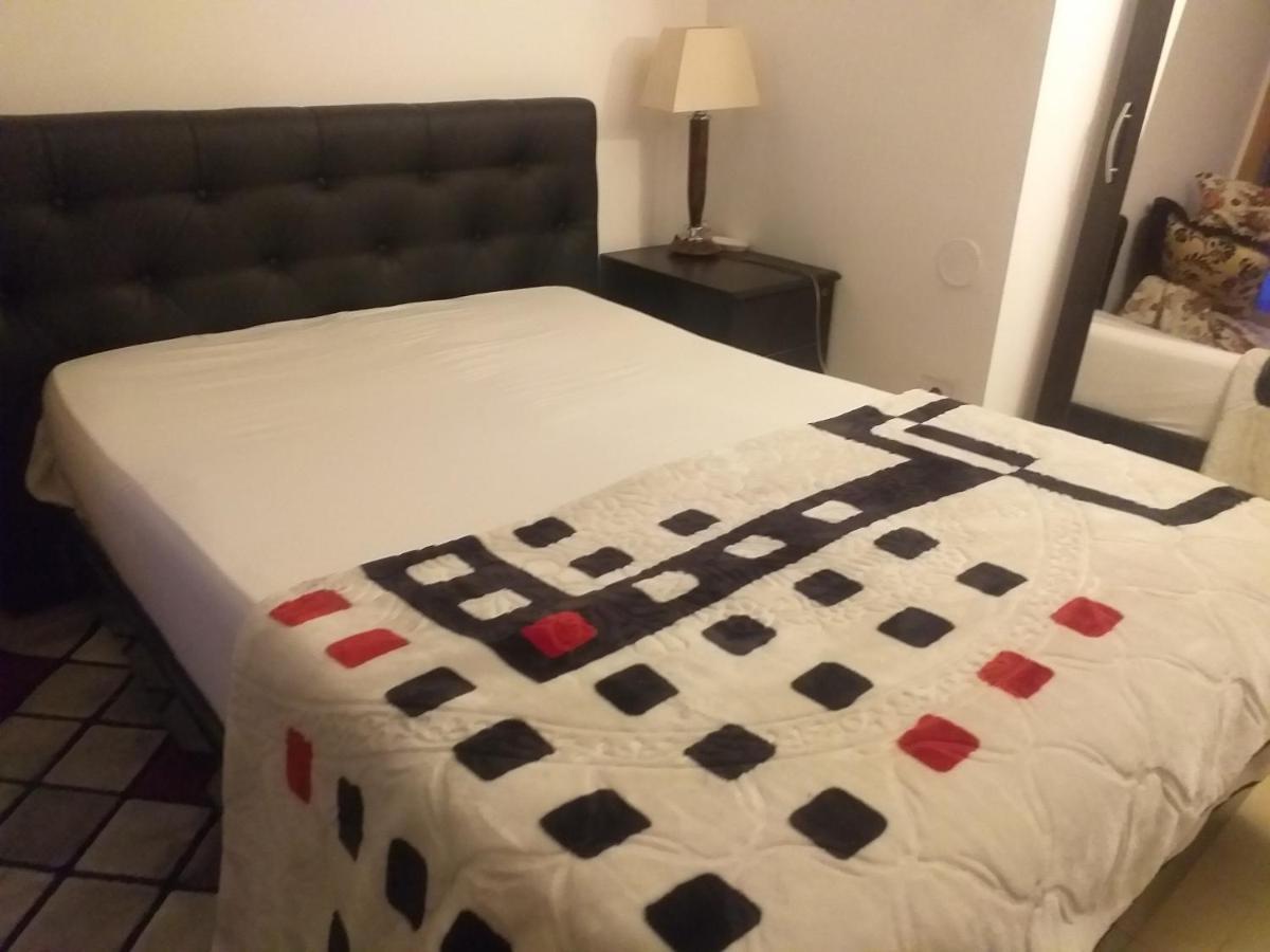 Simple Colocation Rooms Garges-lès-Gonesse Екстериор снимка
